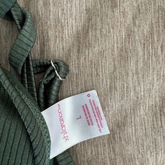 Green Ruffled Bikini Set - Picture 3 of 3